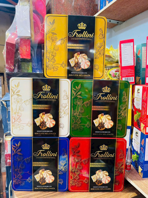 Bánh vương miện Trollini hộp sắt - Thùng 18 hộp