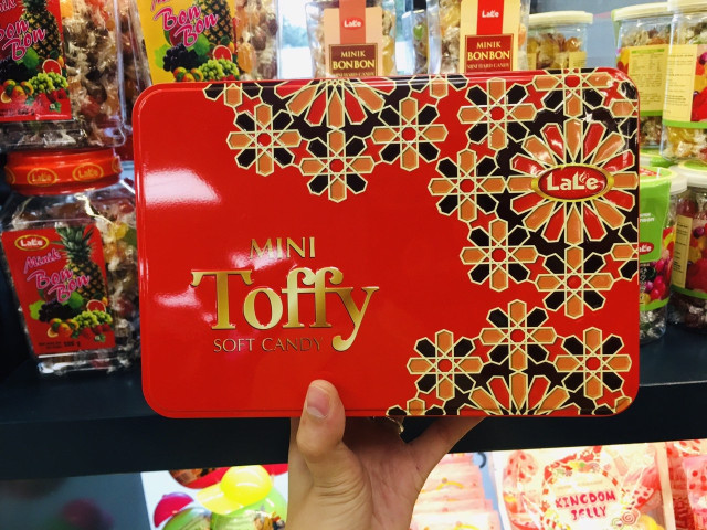 Kẹo Toffy mini hộp sắt 210g - Thùng 12 hộp