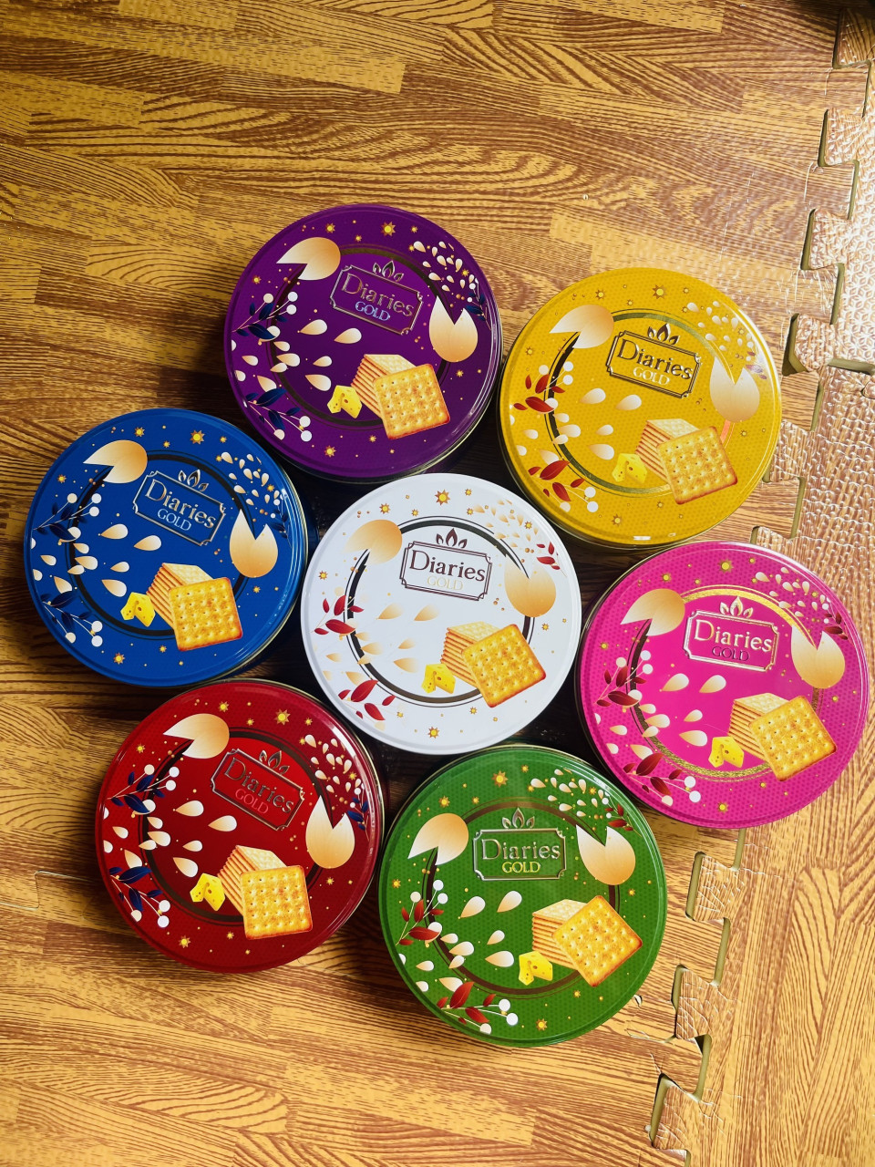 Bánh quy mặn Diaries thiếc tròn - Thùng 24 hộp