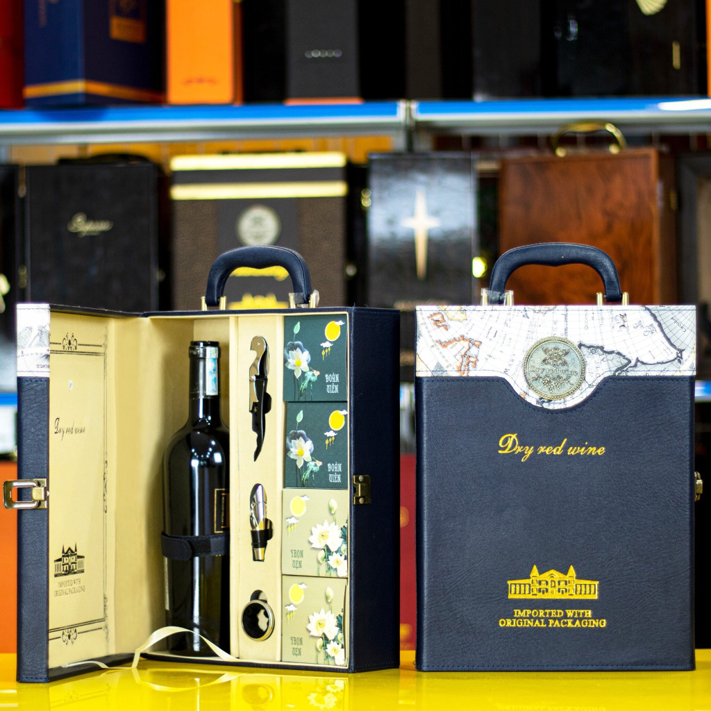 Mẫu Hộp Quà Tết Bọc Da - Sự Lựa Chọn Sang Trọng Cho Quà Tết