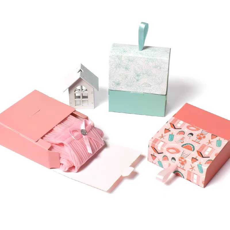 Hộp quà tặng đựng kẹo cưới, hộp đựng quà mini cute kích thước 10x9x4.5cm